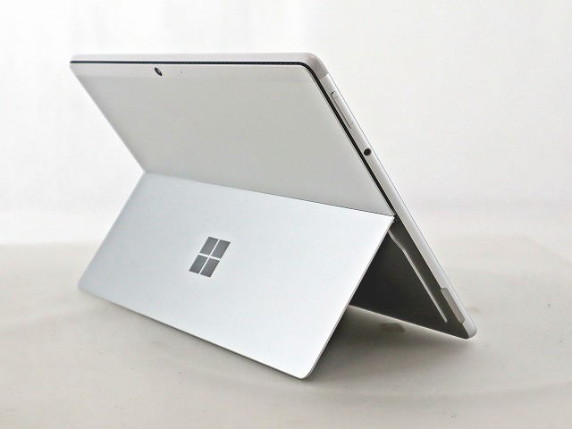 MICROSOFT SURFACE PRO 8 LTE ADVANCED (LTEモデル） EIG-00026