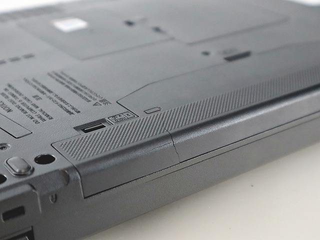 富士通 LIFEBOOK A579/B FMVA64002