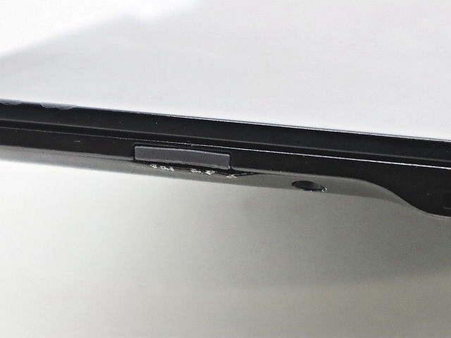 富士通 LIFEBOOK U939/B FMVU24011