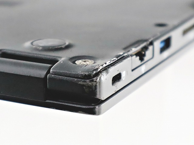 富士通 LIFEBOOK U939 (LTEモデル) 