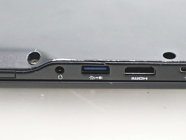 富士通 LIFEBOOK U939 (LTEモデル) 